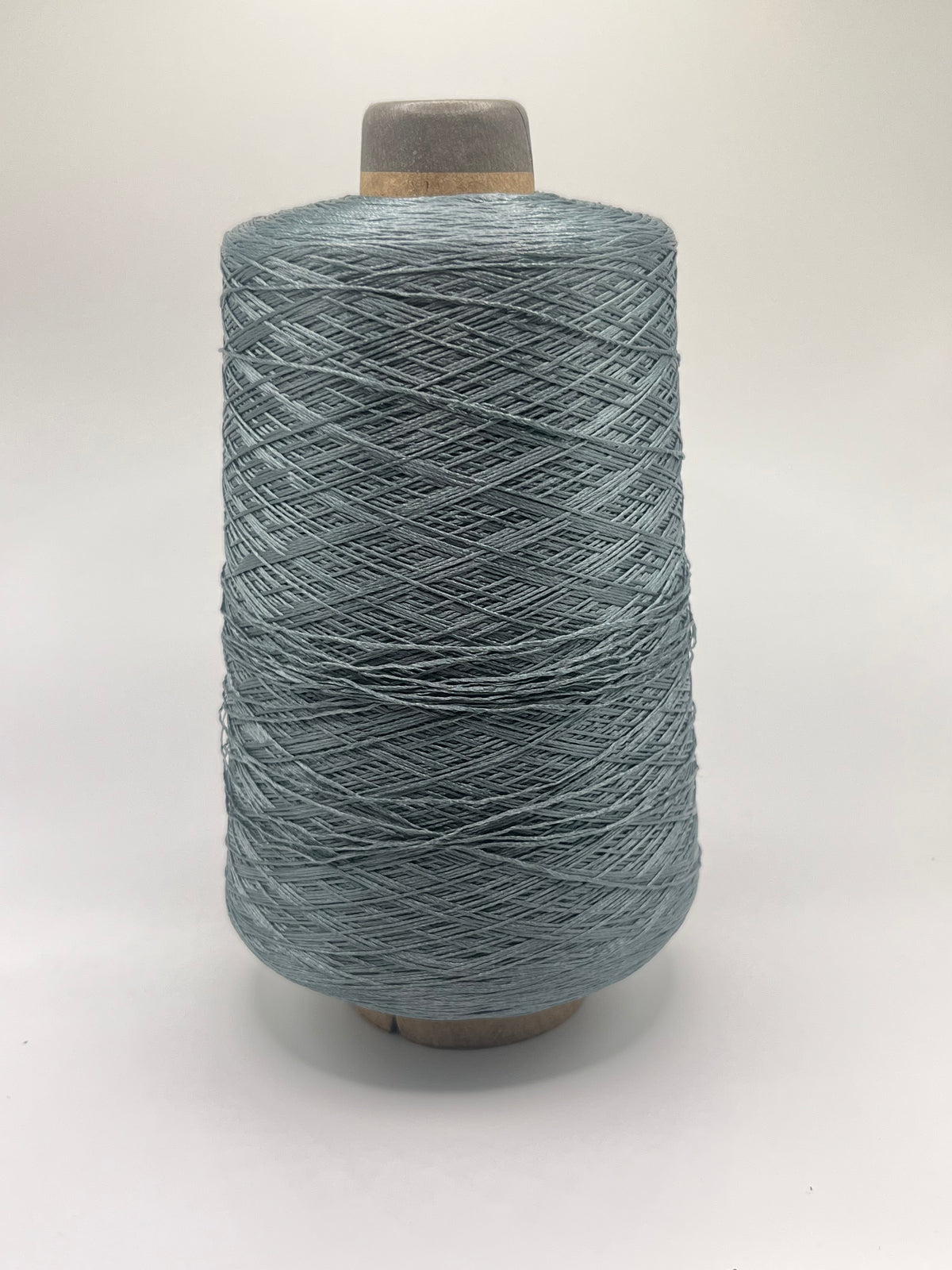Merrow Emblem Thread/Floss Color 3662 Molskin